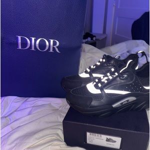 Dior b22 got for 1200